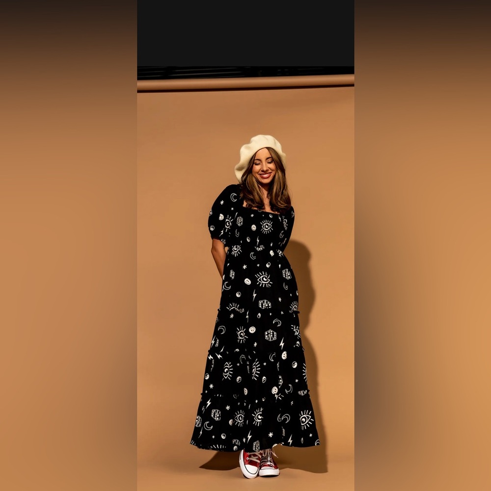 Dressed in LaLa What’s Your Sign smocked dress, size Medium